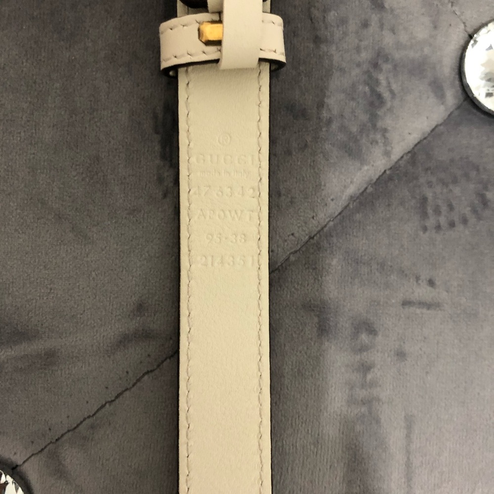 Gucci belt with pearls